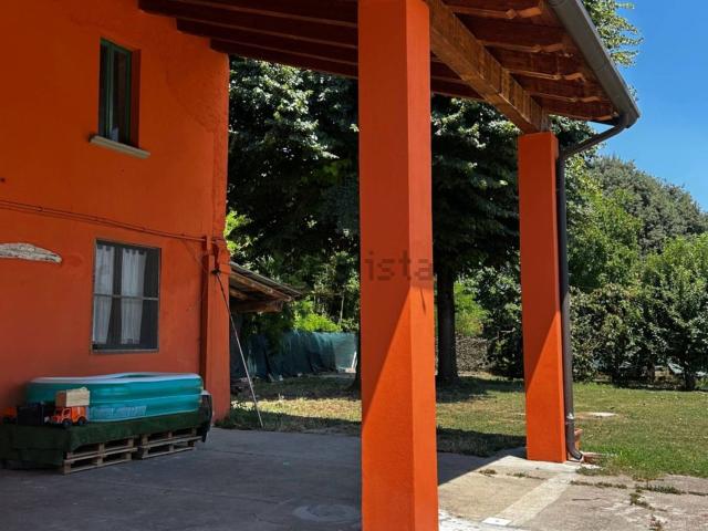 Rustico in vendita a Quinzano d'Oglio, Brescia