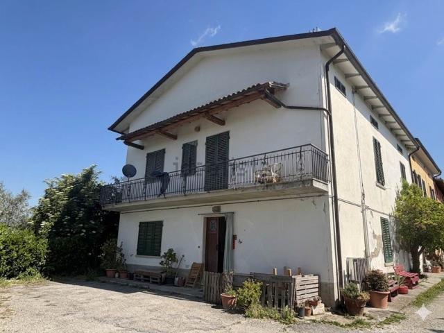 Rustico in vendita a Porciano, Lamporecchio
