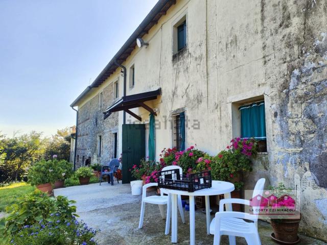 Rustico in vendita a Creazzo, Veneto