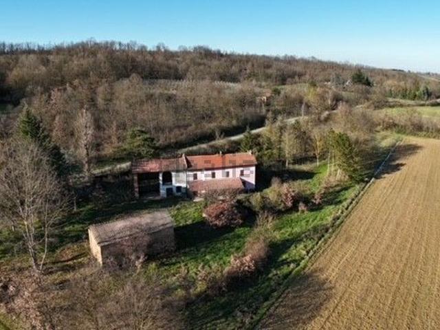 Rustico in vendita a Piemonte, Asti