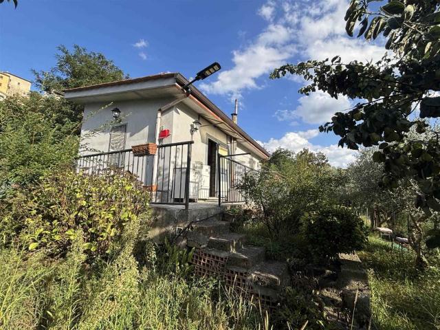 Rustico in vendita a Selci, Rieti