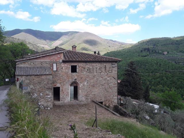 Rustico in vendita a Tobbiana, Montale