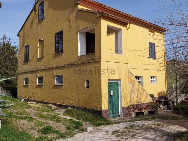 Rustico in vendita a Marche, Macerata