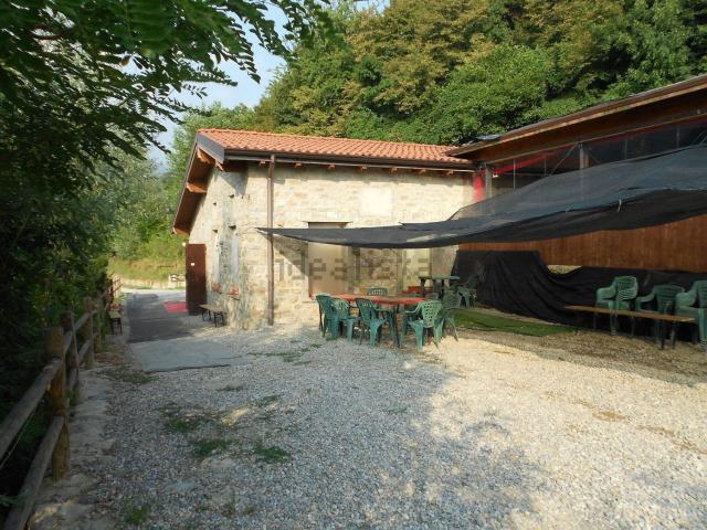 Rustico in vendita a Trescore Balneario, Lombardia