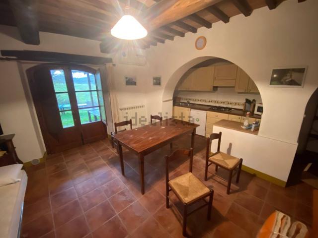 Rustico in vendita a Radicondoli, Siena