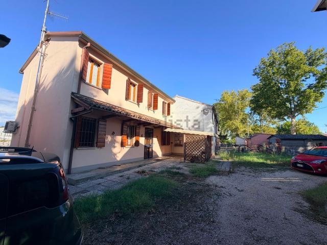 Rustico in vendita a Porotto, Ferrara