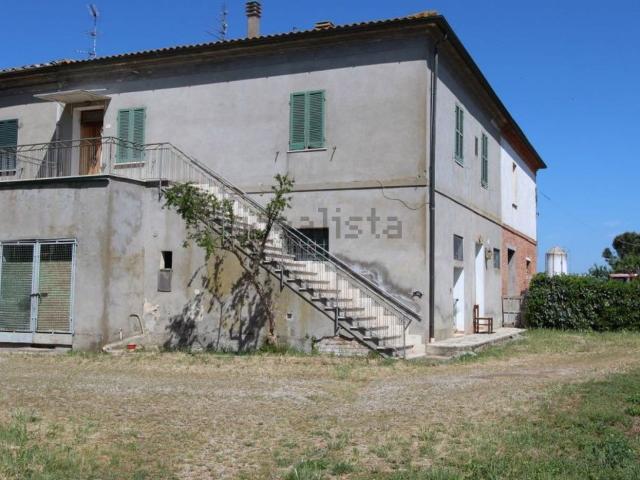 Rustico in vendita a Abbadia Di Montepulciano, Toscana