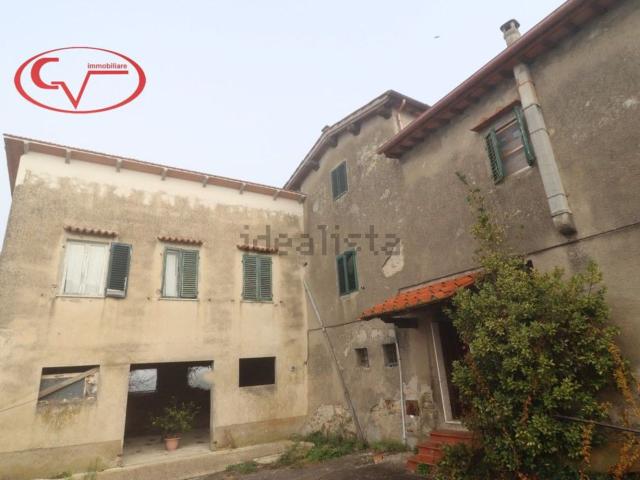 Rustico in vendita a Montevarchi, Toscana