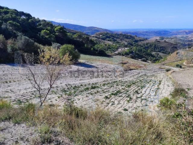 Rustico in vendita a Licodia Eubea, Catania