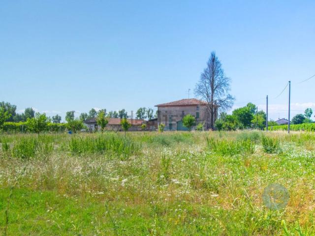 Rustico in vendita a Soliera, Modena