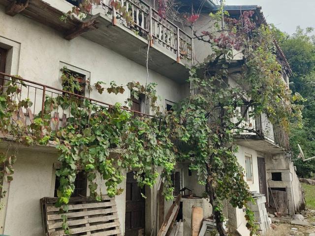 Rustico in vendita a Torreano, Friuli-Venezia Giulia