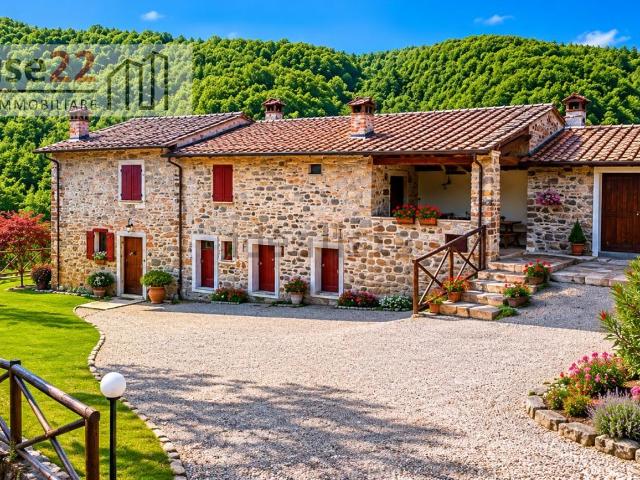 Rustico in vendita a Vicchio, Firenze
