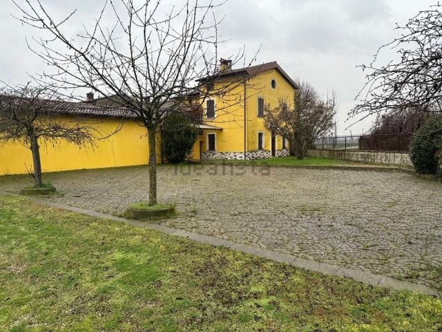 Rustico in vendita a Orzinuovi, Brescia