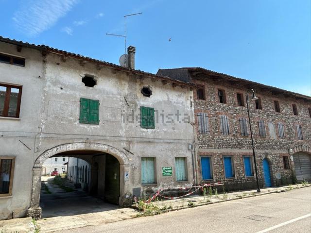 Rustico in vendita a Codroipo, Friuli-Venezia Giulia