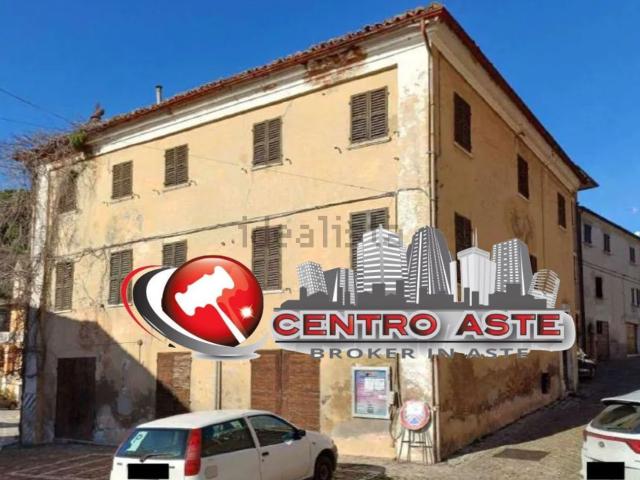 Rustico in vendita a Colli al Metauro, Marche