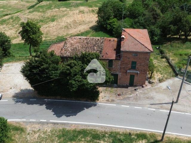 Rustico in vendita a Langhirano, Reggio Emilia