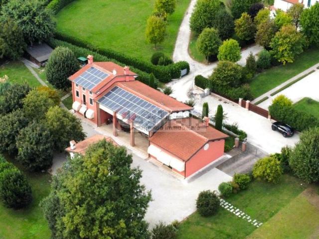Rustico in vendita a Bolzano Vicentino, Veneto