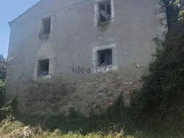 Rustico in vendita a San Salvatore, Marche