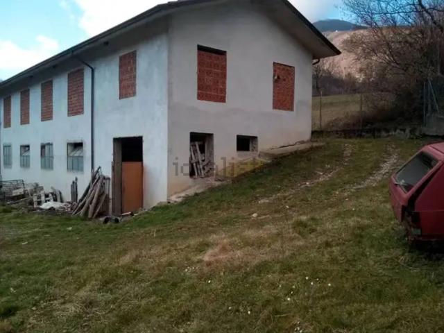 Rustico in vendita a Unione di comuni Montana Lunigiana, Comano