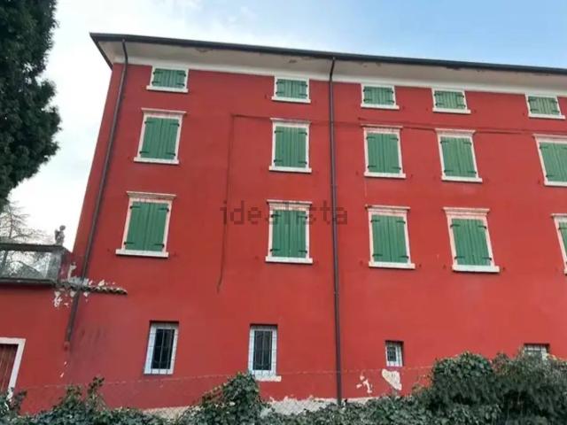Rustico in vendita a Castion Veronese, Costermano