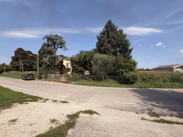 Rustico in vendita a Montà, Padova