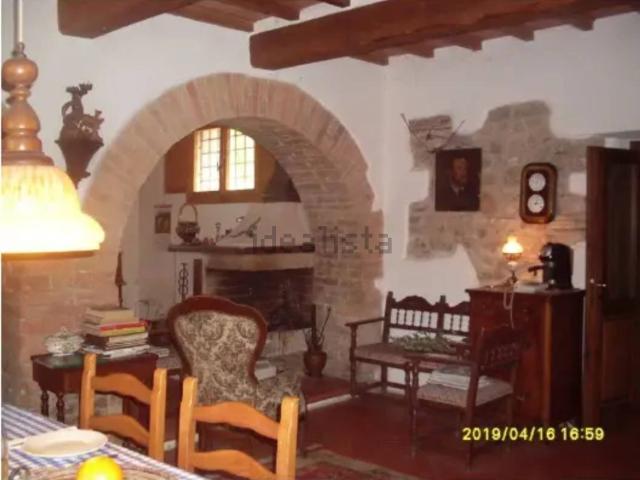 Rustico in vendita a Magione, Umbria