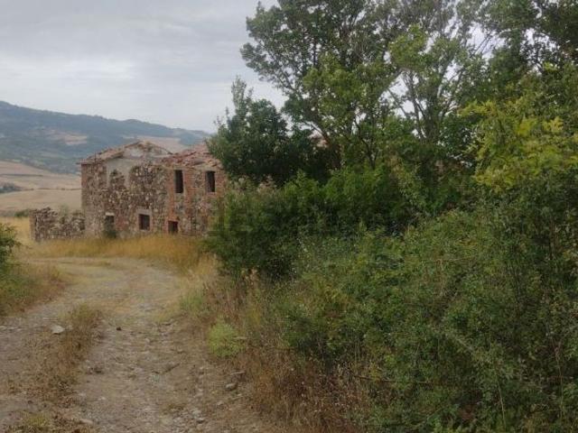Rustico in vendita a Radicofani, Siena