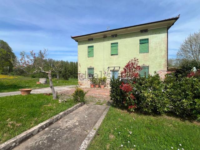 Rustico in vendita a San Ginese di Compito, Capannori
