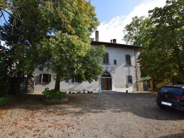 Rustico in vendita a Palazzo Del Pero, Toscana