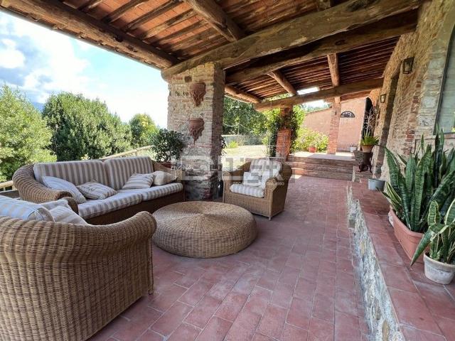 Rustico in vendita a Altopascio, Toscana