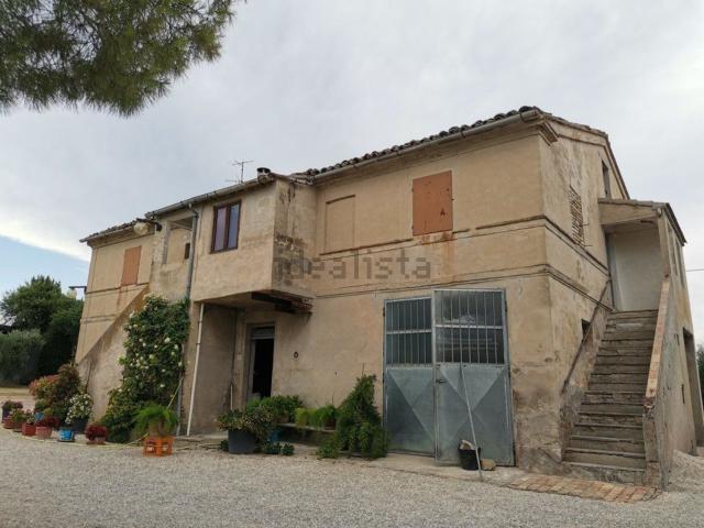 Rustico in vendita a Porta Cerasa, Marche