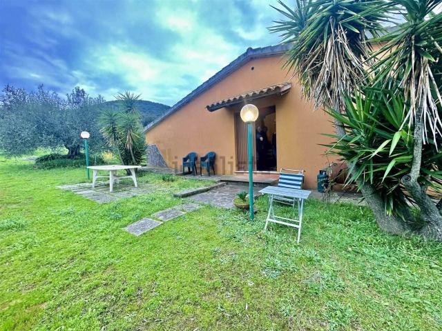 Rustico in vendita a Puntone di Scarlino, Scarlino