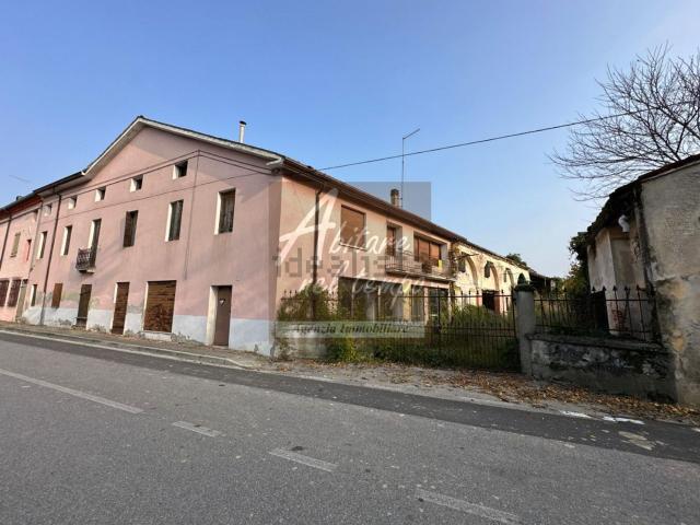 Rustico in vendita a Fontaniva, Veneto