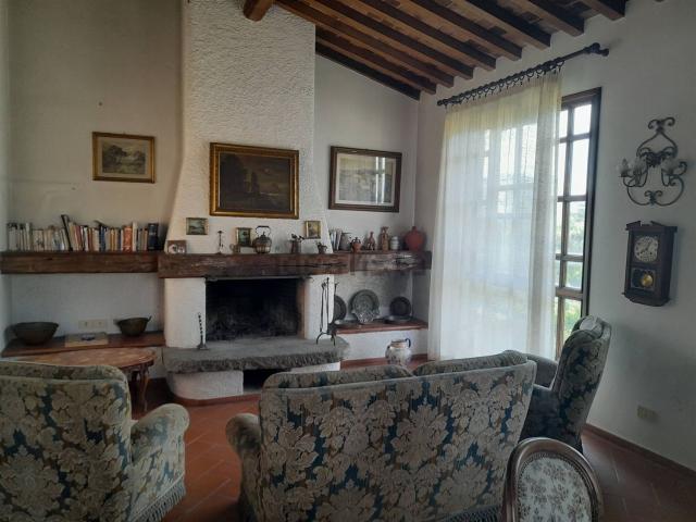 Rustico in vendita a San Donnino, Campi Bisenzio