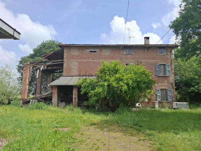 Rustico in vendita a Unione dei comuni Valli del Reno, Lavino e Samoggia, Calcara