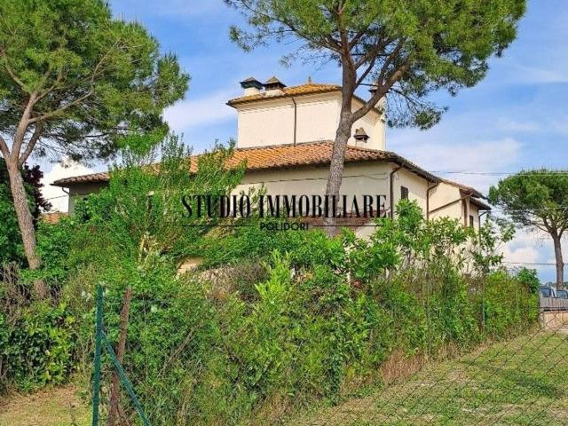 Rustico in vendita a Cortona, Toscana
