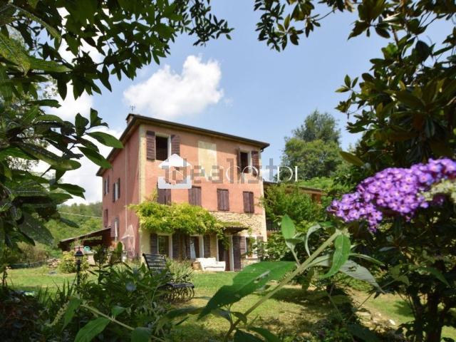 Rustico in vendita a Pieve del Grappa, Castelcucco