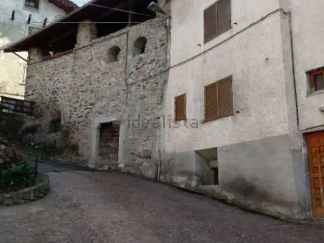 Rustico in vendita a Comunità montana della valle Camonica, Cimbergo