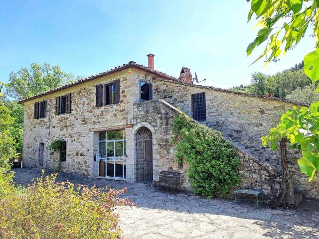 Rustico in vendita a Gaiole in Chianti, Siena