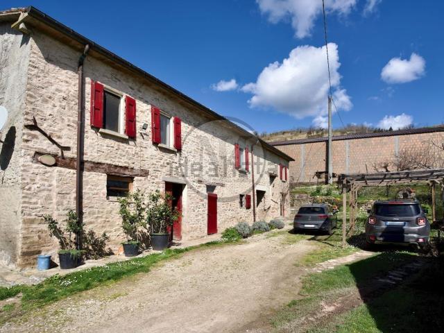 Rustico in vendita a Unione di Comuni della Romagna Forlivese, Dovadola