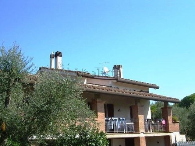Rustico in vendita a I Fabbri, Pontedera