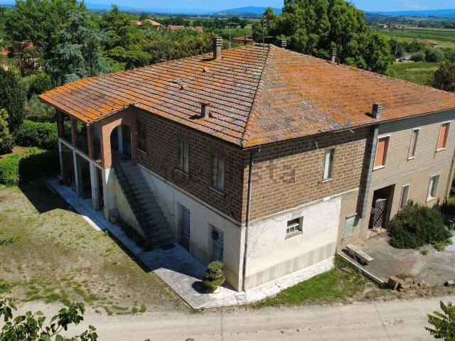 Rustico in vendita a Abbadia di Montepulciano, Abbadia Di Montepulciano