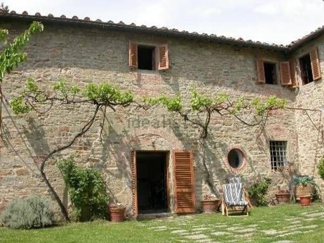 Rustico in vendita a Castelfranco Piandiscò, Toscana