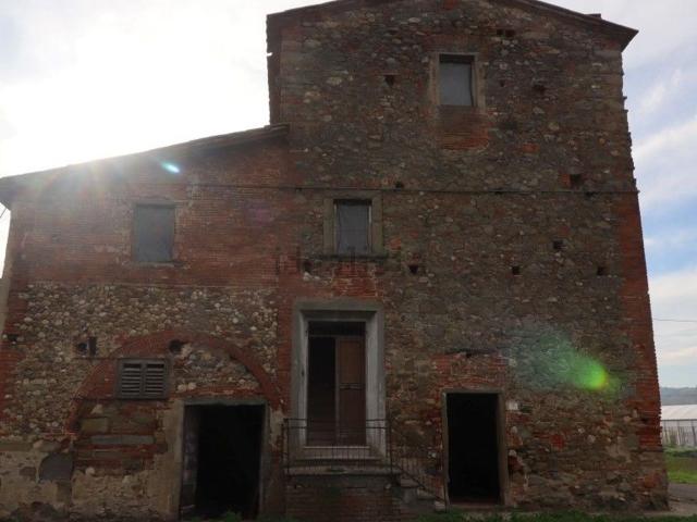 Rustico in vendita a Levanella, Montevarchi
