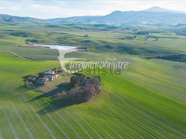 Rustico in vendita a Castiglione D'orcia, Toscana