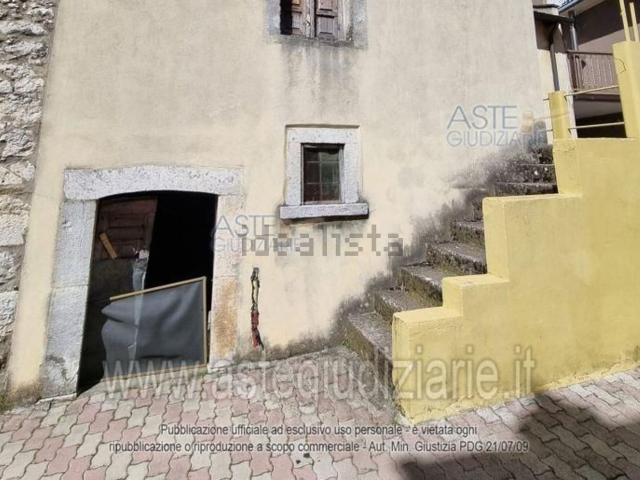 Rustico in vendita a Pescocanale, Capistrello
