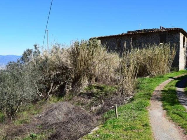 Rustico in vendita a Quarrata, Toscana