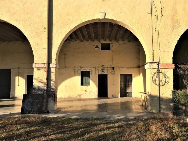 Rustico in vendita a Fontaniva, Veneto