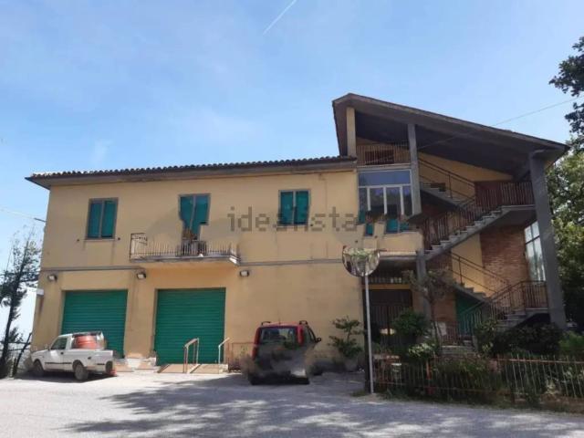 Rustico in vendita a Marche, Macerata