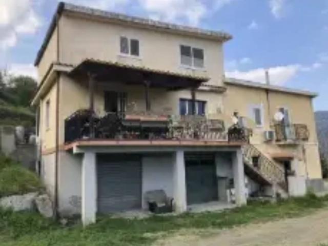 Rustico in vendita a Fiumedinisi, Sicilia
